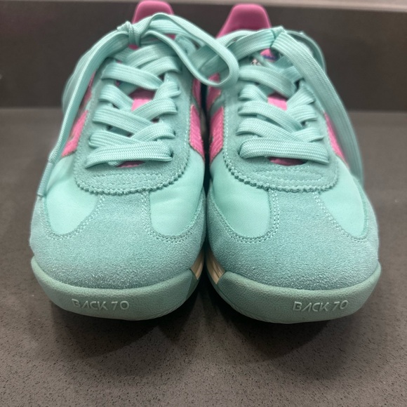 Back 70 Barkley Joggers Light Sky Fuchsia - Picture 2 of 5